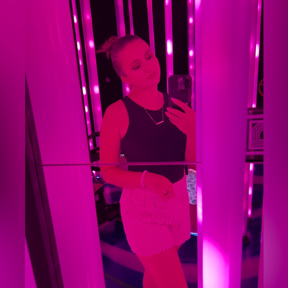 Meet your Posher, Jenna